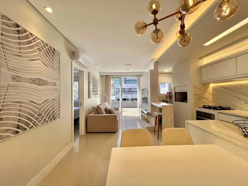 apartamento de um dormitório finamente decorado e mobiliado ao lado da praça tiaraju: 2ª foto da galeria de imagens do imóvel