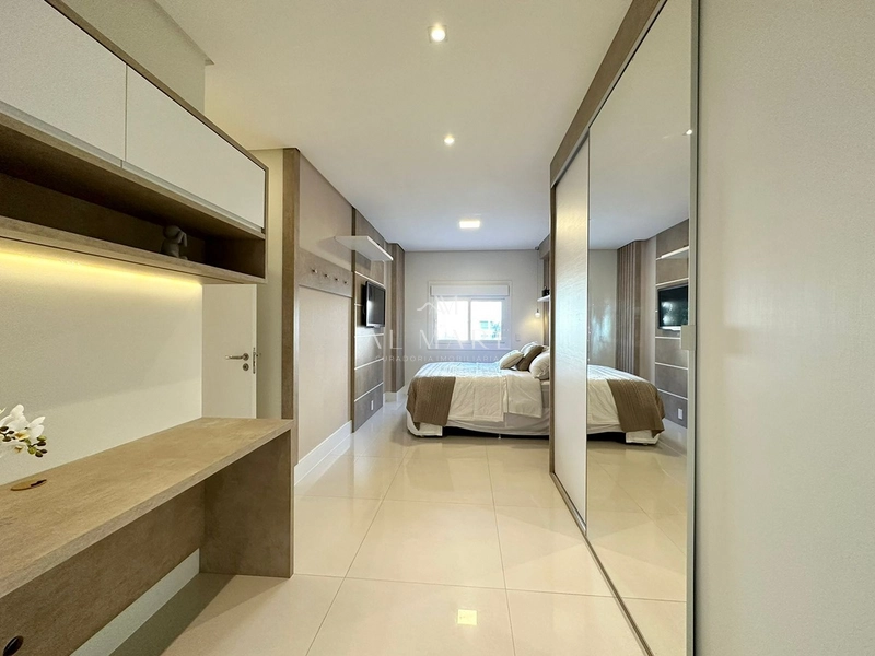 Apartamento três suítes com dois box na Navegantes: 7ª foto da galeria de imagens do imóvel