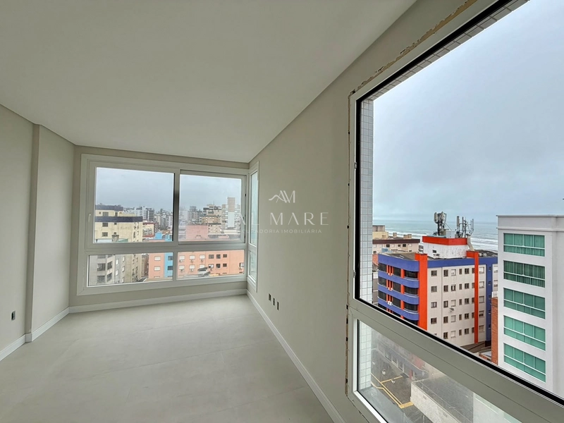 apartamento vazio com vista mar no centro : 8ª foto da galeria de imagens do imóvel