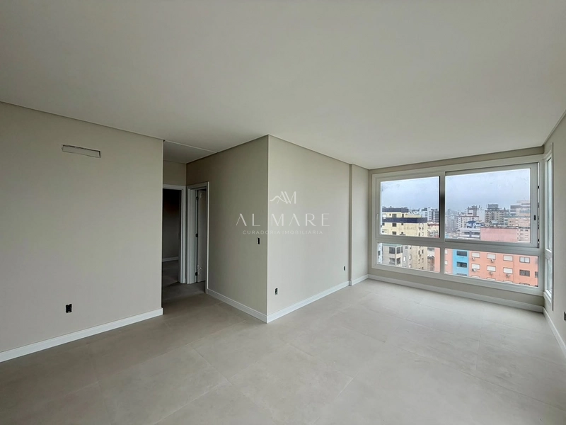 apartamento vazio com vista mar no centro : 10ª foto da galeria de imagens do imóvel