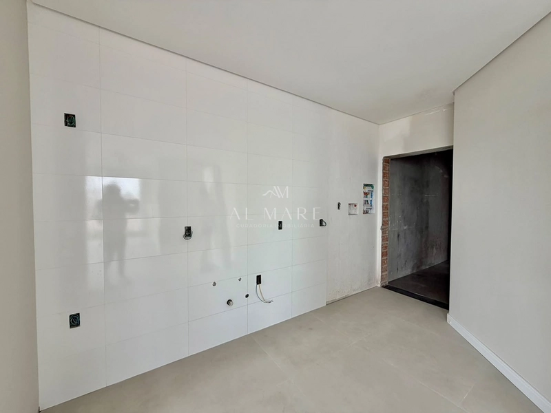 apartamento vazio com vista mar no centro : 13ª foto da galeria de imagens do imóvel
