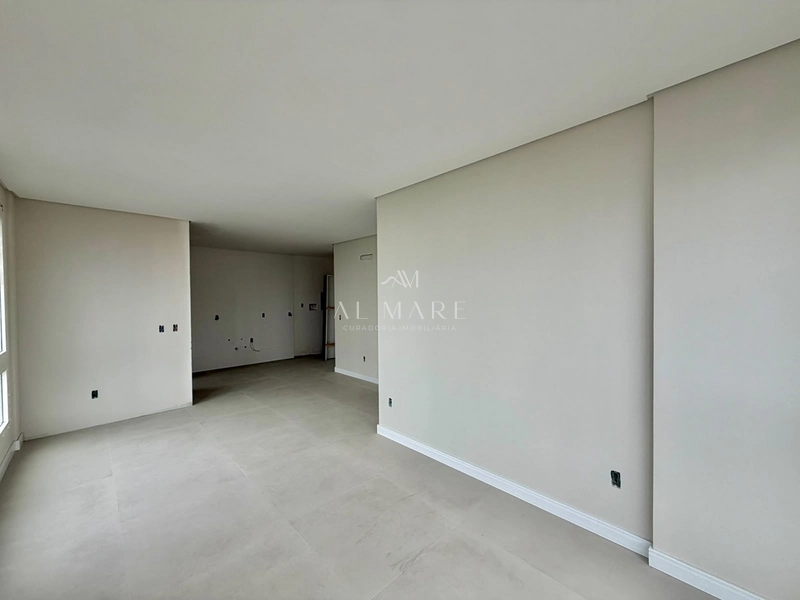 apartamento vazio com vista mar no centro : 7ª foto da galeria de imagens do imóvel