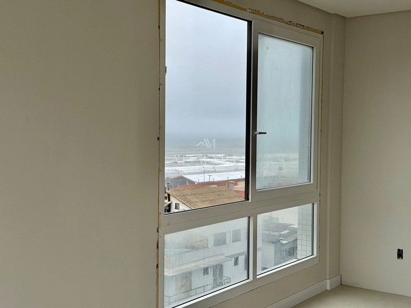 apartamento vazio com vista mar no centro : 5ª foto da galeria de imagens do imóvel