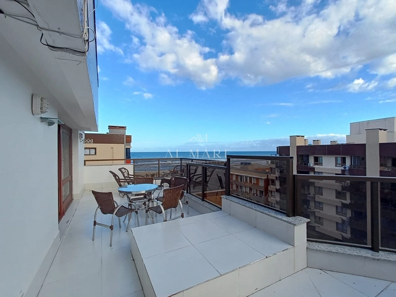 Apartamento três dormitórios com duas vagas de garagem com terraço vista mar: 2ª foto da galeria de imagens do imóvel