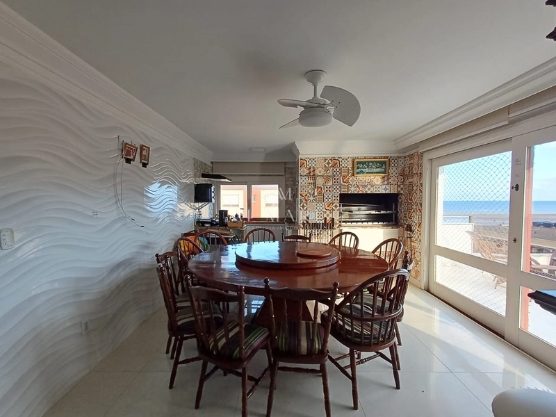 Apartamento três dormitórios com duas vagas de garagem com terraço vista mar: 4ª foto da galeria de imagens do imóvel