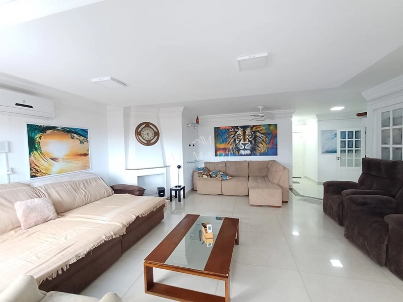 Apartamento três dormitórios com duas vagas de garagem com terraço vista mar: 13ª foto da galeria de imagens do imóvel
