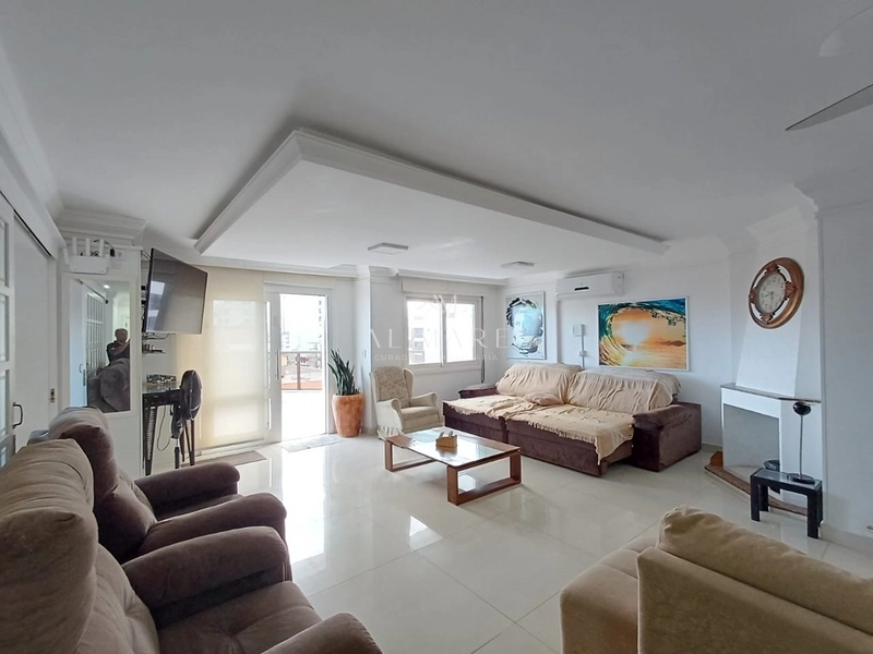 Apartamento três dormitórios com duas vagas de garagem com terraço vista mar: 1ª foto da galeria de imagens do imóvel