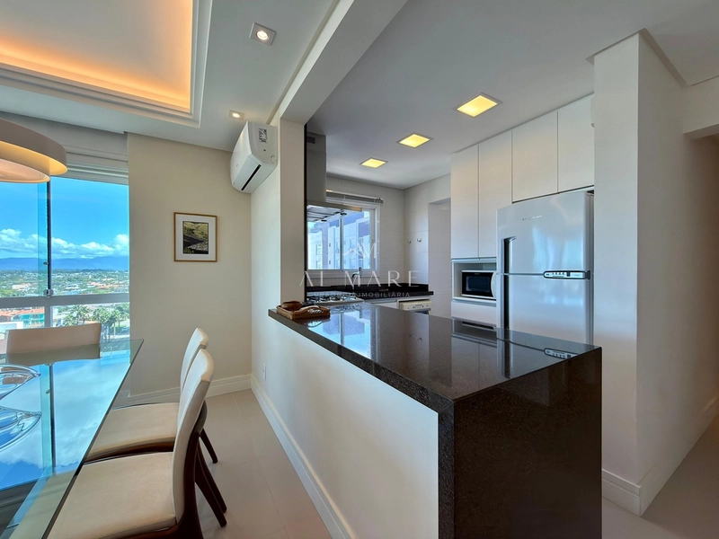 Apartamento com vista serra e mar: 12ª foto da galeria de imagens do imóvel