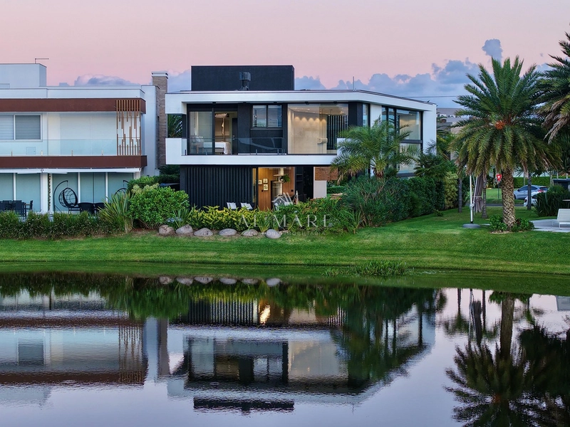 Enseada Lagos Casa Contemporânea: 14ª foto da galeria de imagens do imóvel