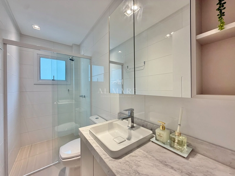 Apartamento mobiliado e decorado dois dormitórios e duas vagas de garagem : 11ª foto da galeria de imagens do imóvel