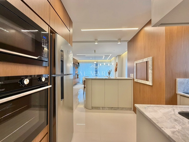 Apartamento mobiliado e decorado dois dormitórios e duas vagas de garagem : 2ª foto da galeria de imagens do imóvel