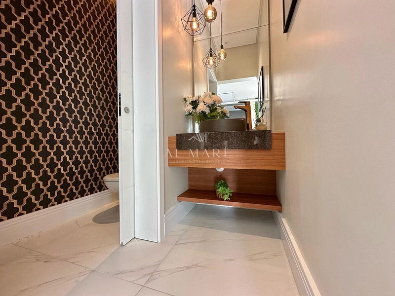 casa em condomínio com quadro suítes, piscina, automatização e sala de tv: 8ª foto da galeria de imagens do imóvel