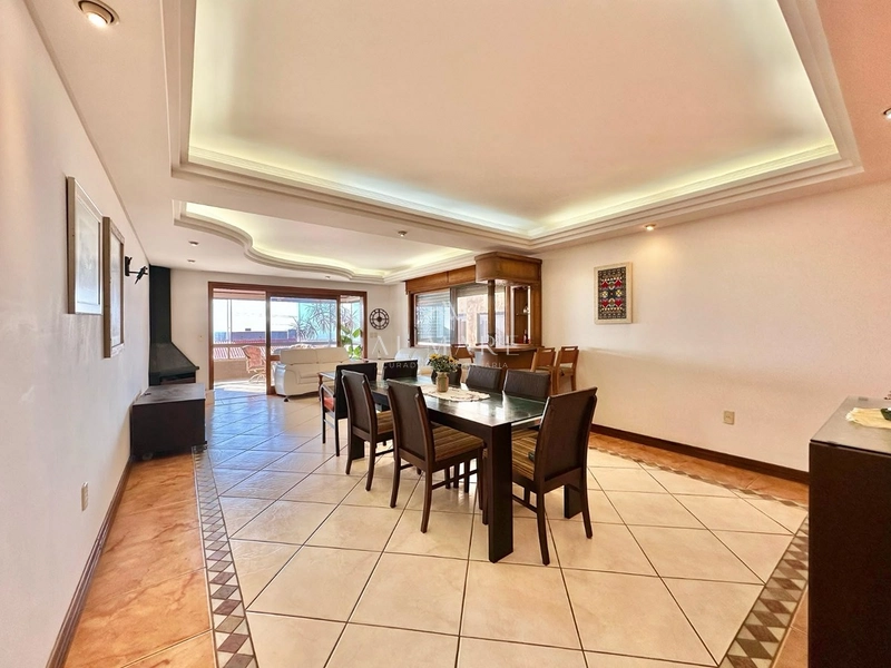 APARTAMENTO DE 3 DORMITÓRIOS COM VISTA ETERNA PARA O MAR: 7ª foto da galeria de imagens do imóvel