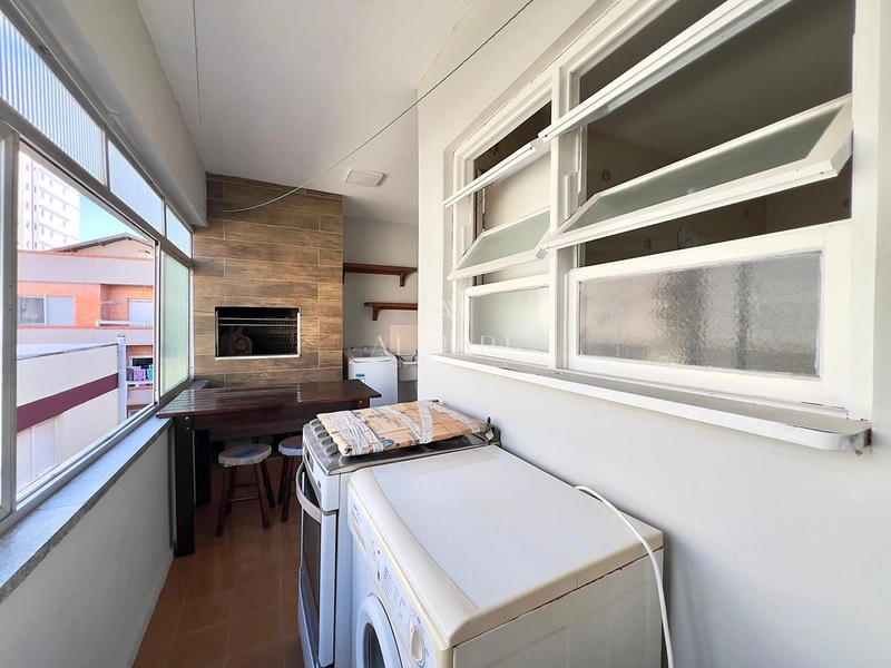 apartamento 2 dormitórios sendo um suíte com box com cem metros privativos : 81ª foto da galeria de imagens do imóvel