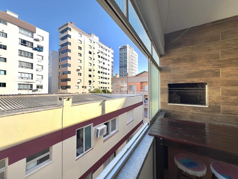 apartamento 2 dormitórios sendo um suíte com box com cem metros privativos : 68ª foto da galeria de imagens do imóvel