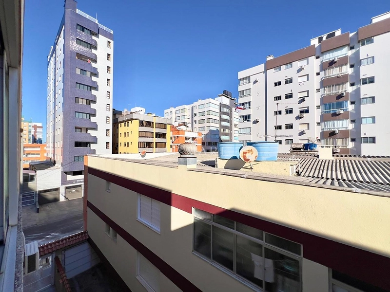 apartamento 2 dormitórios sendo um suíte com box com cem metros privativos : 78ª foto da galeria de imagens do imóvel