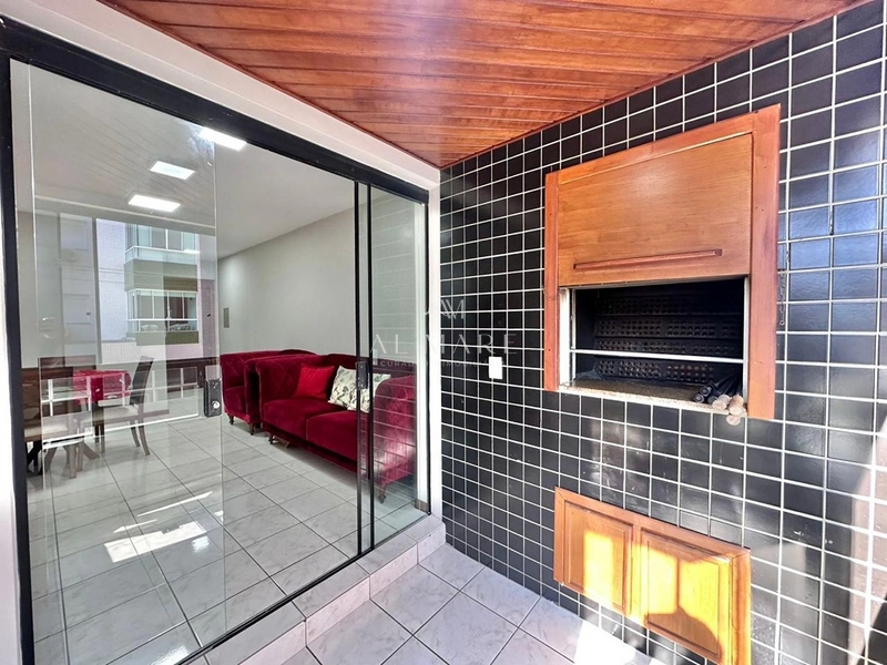 Apartamento com terraço: 1ª foto da galeria de imagens do imóvel