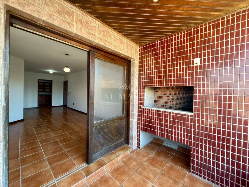 apartamento de três dormitórios sendo um suíte com vaga de garagem : 2ª foto da galeria de imagens do imóvel
