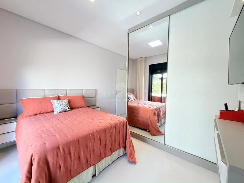 Casa em Condomínio com ofurô : 32ª foto da galeria de imagens do imóvel