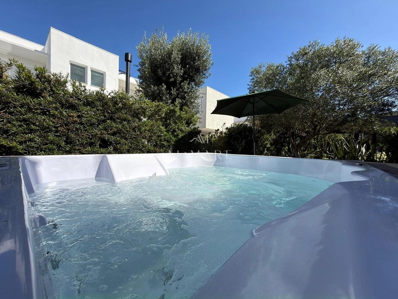 Casa em Condomínio com ofurô : 33ª foto da galeria de imagens do imóvel