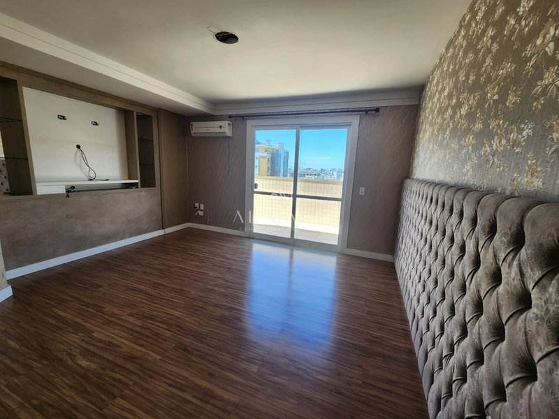 COBERTURA DUPLEX COM VISTA PARA O MAR E SERRA: 5ª foto da galeria de imagens do imóvel