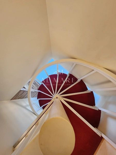 COBERTURA DUPLEX COM VISTA PARA O MAR E SERRA: 10ª foto da galeria de imagens do imóvel