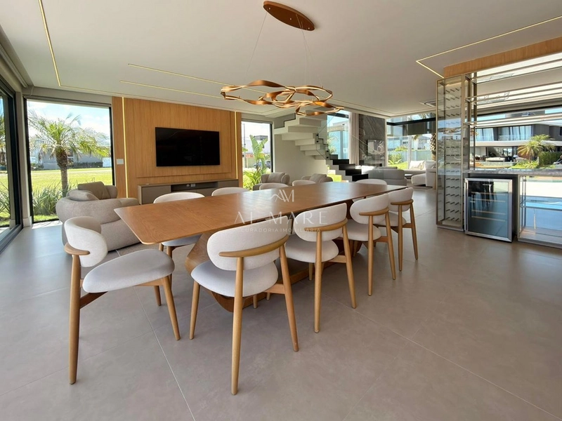 Casa magnifica: 3ª foto da galeria de imagens do imóvel