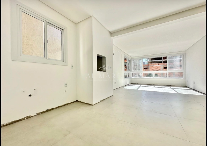 apartamento de frente com dois dormitórios sendo uma suíte com vaga de garagem : 1ª foto da galeria de imagens do imóvel