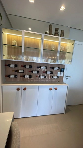 Apartamento de frente duas suítes mobiliado e decorado com infraestrutura no rooftop : 3ª foto da galeria de imagens do imóvel