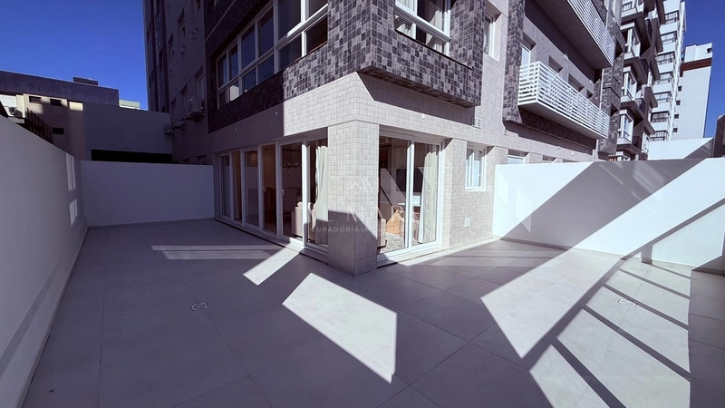 Apartamento com amplo terraço em L: 29ª foto da galeria de imagens do imóvel
