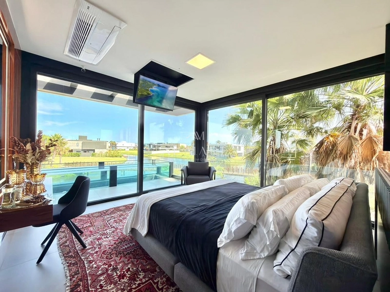 Casa de esquina beira de lago a venda: 32ª foto da galeria de imagens do imóvel