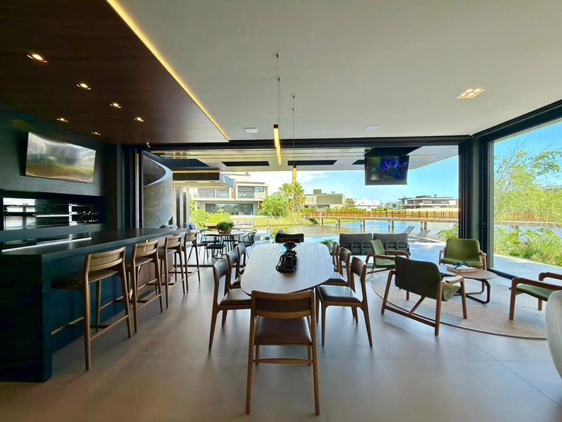 Casa de esquina beira de lago a venda: 31ª foto da galeria de imagens do imóvel