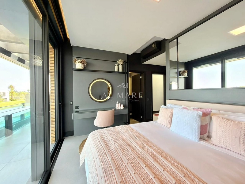 Casa de esquina beira de lago a venda: 30ª foto da galeria de imagens do imóvel