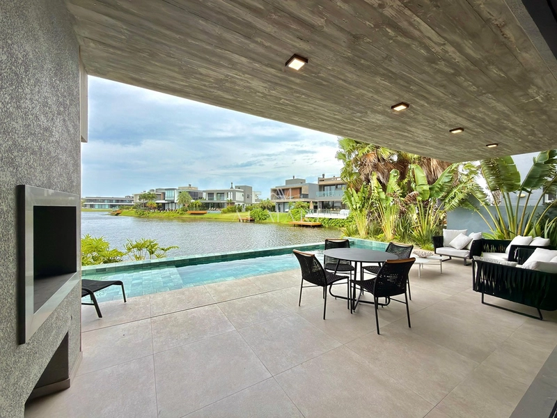 Sobrado Beira Lago: 35ª foto da galeria de imagens do imóvel