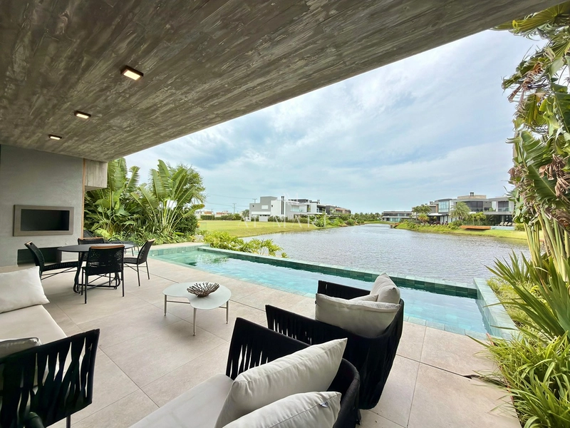 Sobrado Beira Lago: 18ª foto da galeria de imagens do imóvel