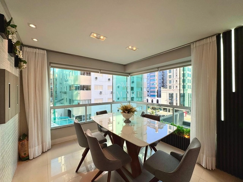 Apartamento finamente mobiliado e decorado: 1ª foto da galeria de imagens do imóvel