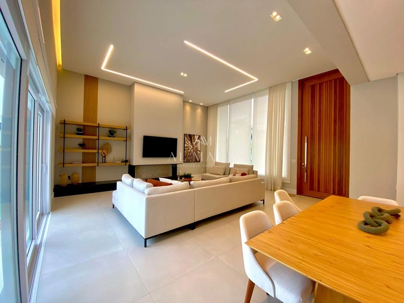 Casa em condomínio com quatro suíte mobiliado e decorado com vagas de garagem: 5ª foto da galeria de imagens do imóvel