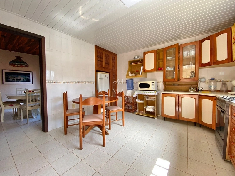 Casa bairro com três dormitórios sendo uma suíte e duas quadras do mar : 12ª foto da galeria de imagens do imóvel