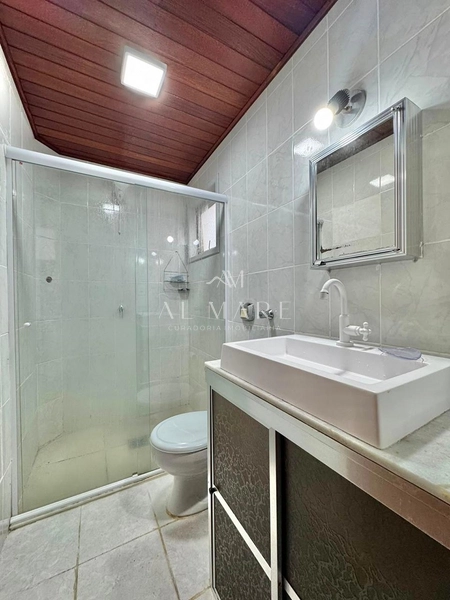 Apartamento de um dormitório mobiliado apenas uma quadra do mar : 4ª foto da galeria de imagens do imóvel