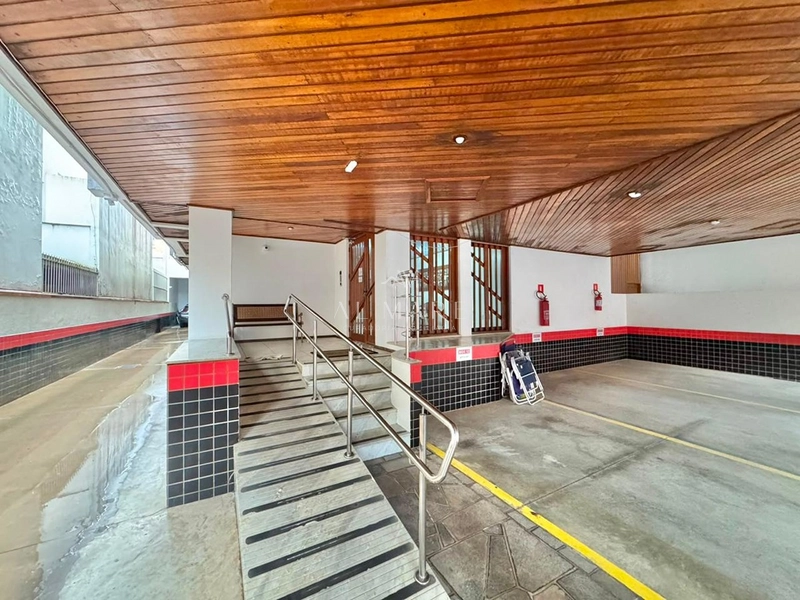Apartamento de um dormitório mobiliado apenas uma quadra do mar : 6ª foto da galeria de imagens do imóvel
