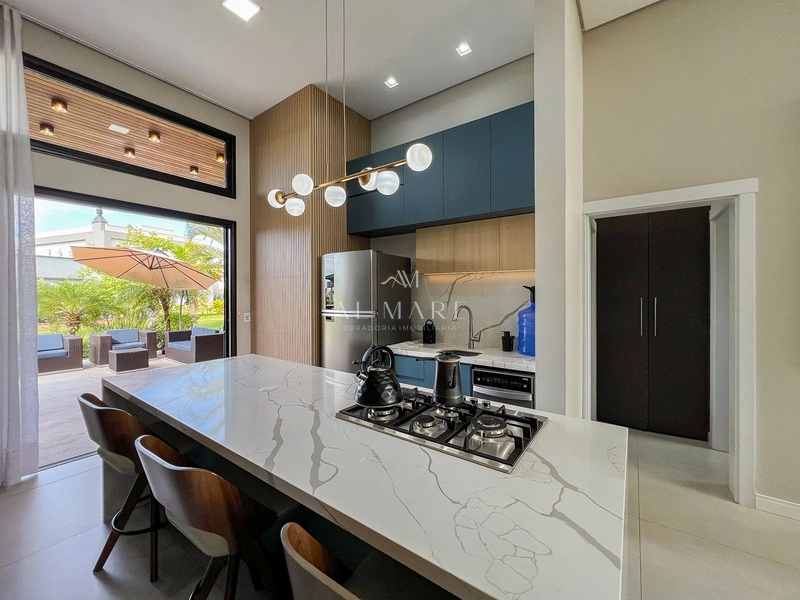 Casa terrea com lareira e piscina: 2ª foto da galeria de imagens do imóvel