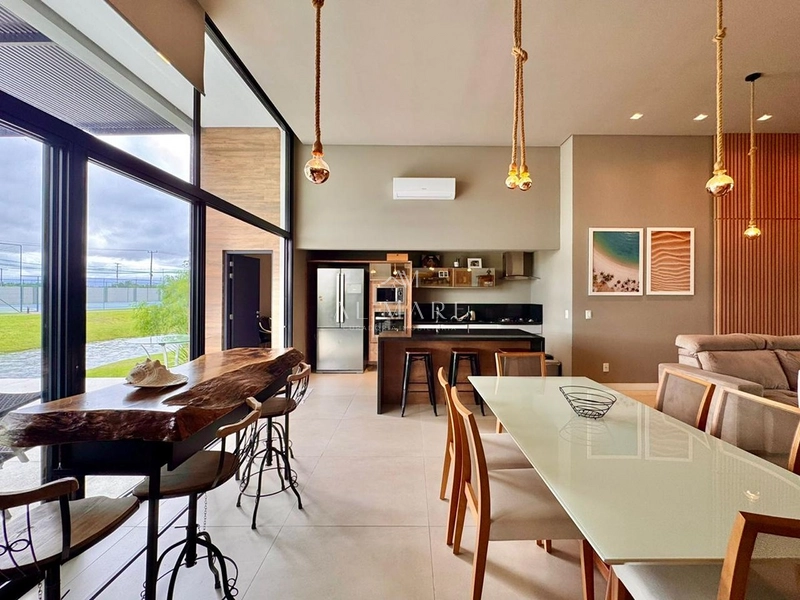 Casa em condominio: 6ª foto da galeria de imagens do imóvel