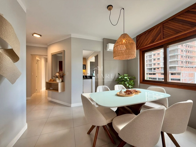 apartamento com sacada de frente mobiliado e decorado vista mar : 7ª foto da galeria de imagens do imóvel
