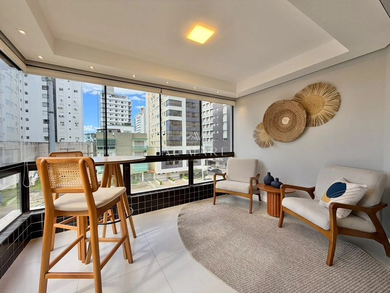 apartamento com sacada de frente mobiliado e decorado vista mar : 16ª foto da galeria de imagens do imóvel