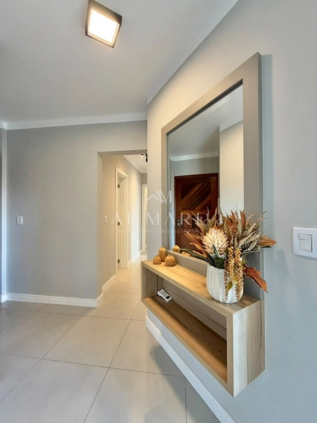 apartamento com sacada de frente mobiliado e decorado vista mar : 15ª foto da galeria de imagens do imóvel