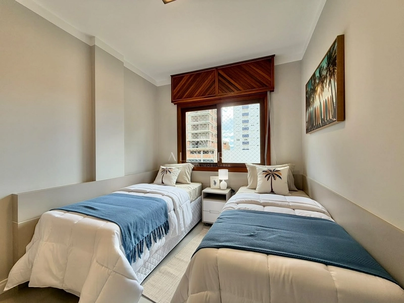 apartamento com sacada de frente mobiliado e decorado vista mar : 12ª foto da galeria de imagens do imóvel