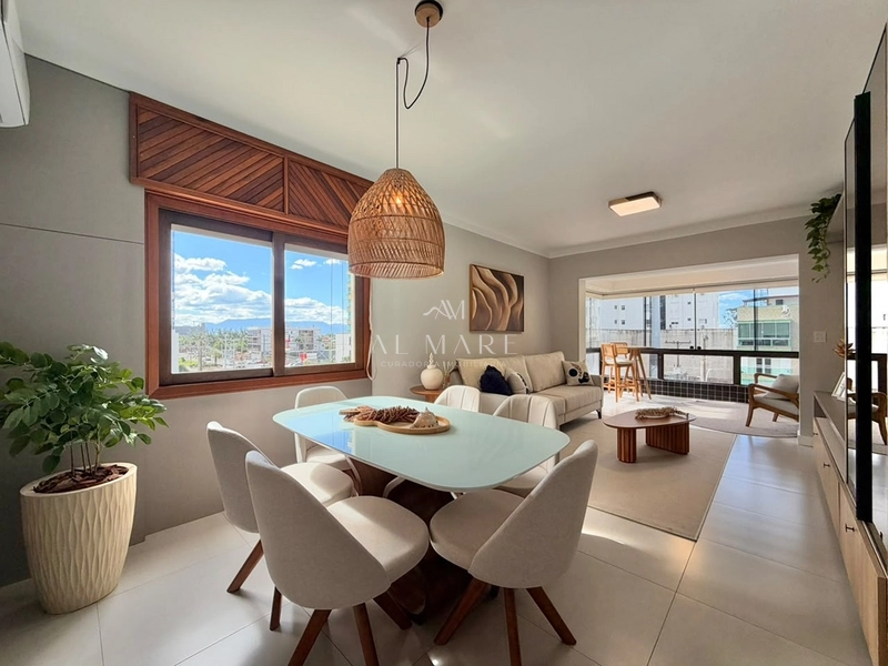 apartamento com sacada de frente mobiliado e decorado vista mar : 8ª foto da galeria de imagens do imóvel