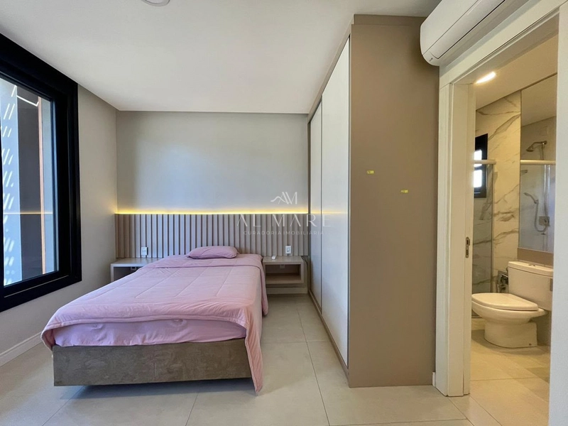 Casa terrea com jacuzzi beira lago: 7ª foto da galeria de imagens do imóvel