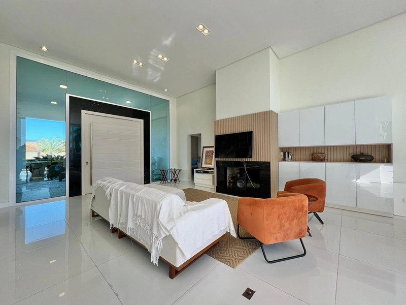 Casa a venda em condomínio Fechado em Xangri-lá. Beira Lago e com 4 suítes individuais. : 11ª foto da galeria de imagens do imóvel