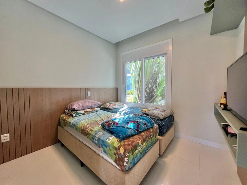 Casa a venda em condomínio Fechado em Xangri-lá. Beira Lago e com 4 suítes individuais. : 19ª foto da galeria de imagens do imóvel